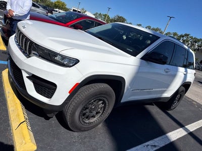 2023 Jeep Grand Cherokee Laredo