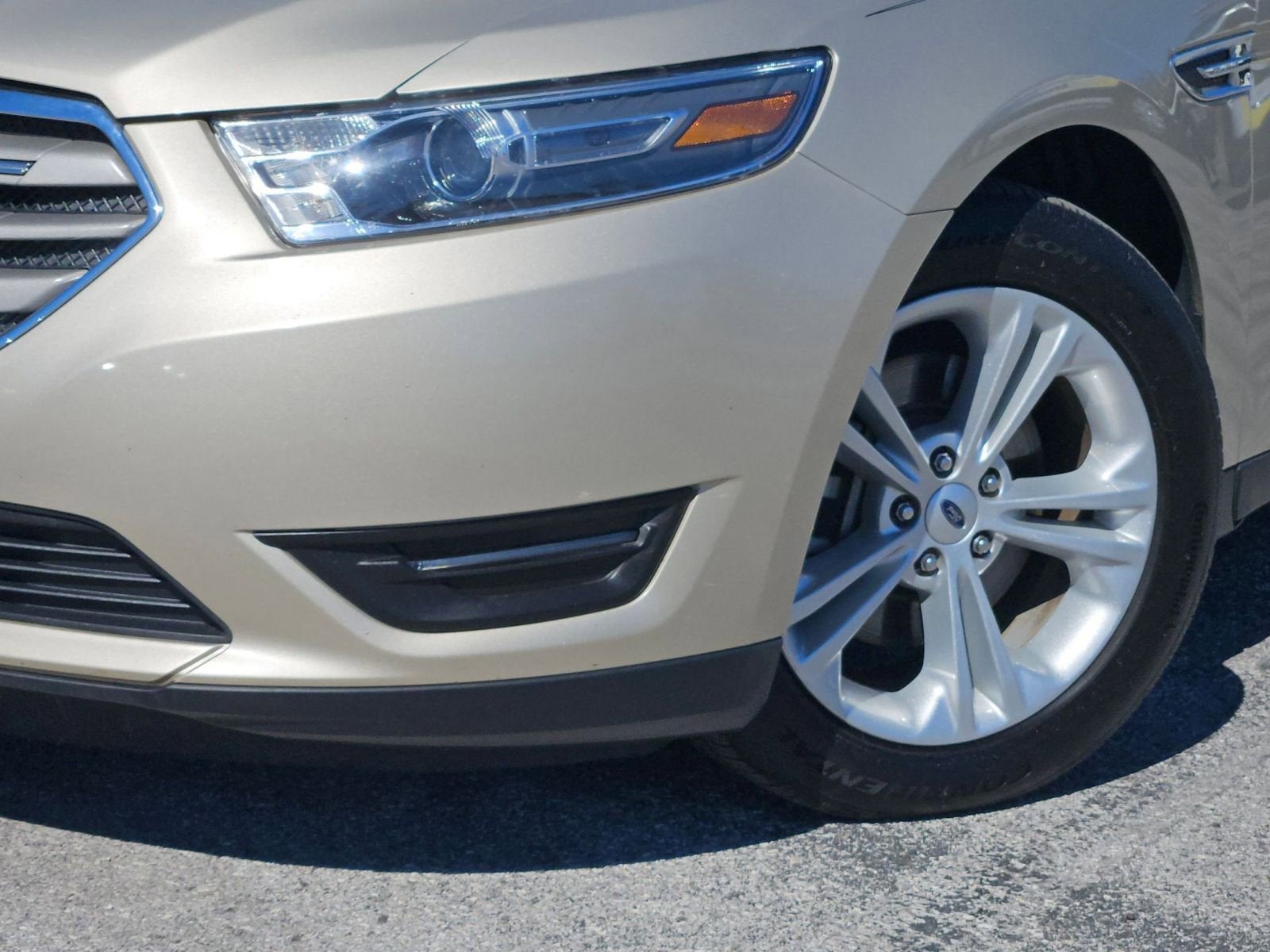 2017 Ford Taurus SEL