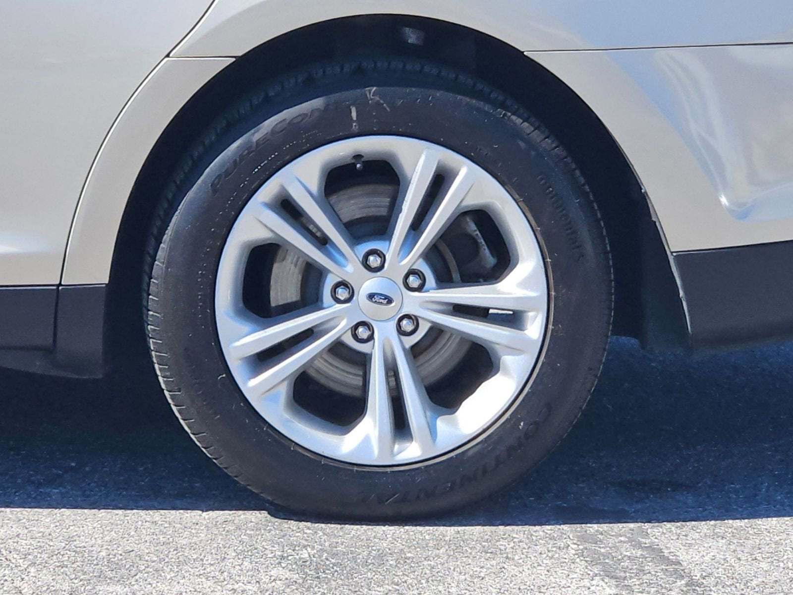 2017 Ford Taurus SEL