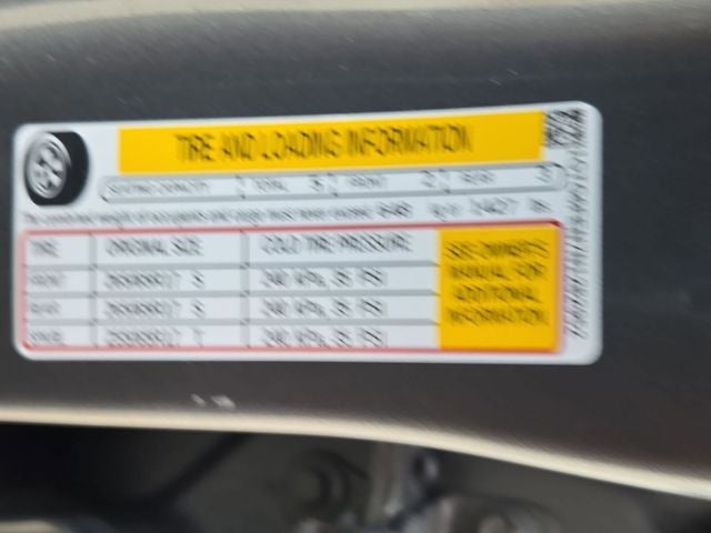 2022 GMC Canyon AT4 w/Leather