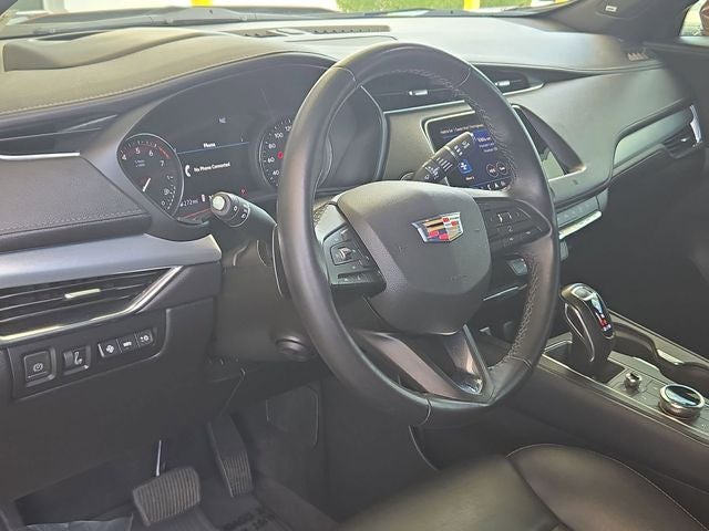 2019 Cadillac XT4 Premium Luxury