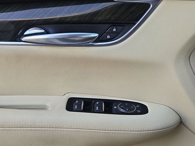 2018 Cadillac XT5 Base