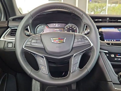 2026 Cadillac XT5 Luxury