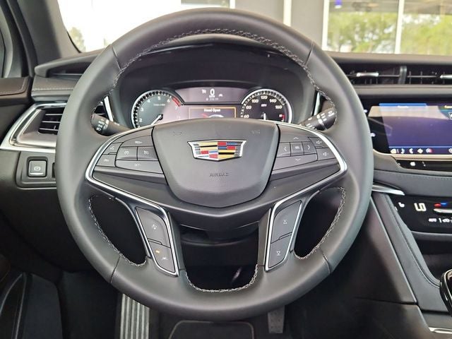 2026 Cadillac XT5 Luxury