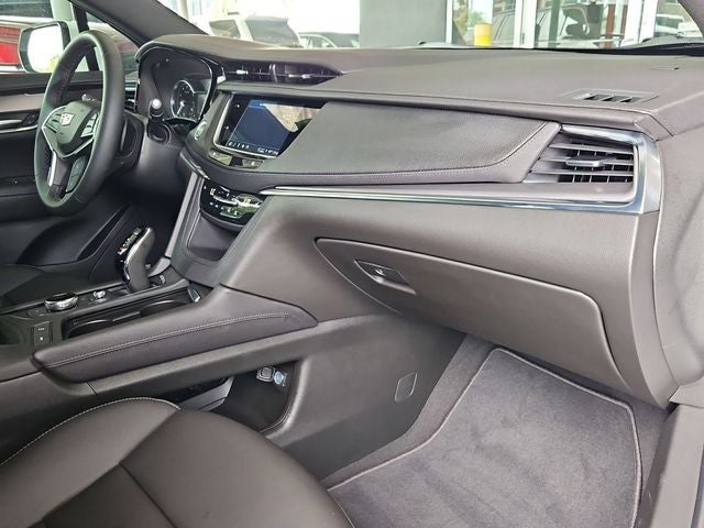2026 Cadillac XT5 Luxury