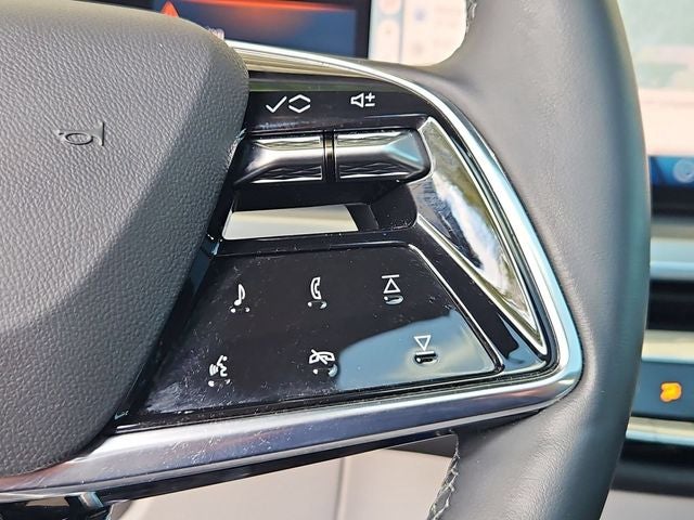 2025 Cadillac LYRIQ Sport