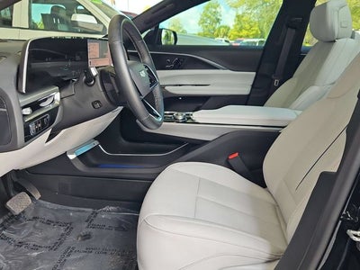 2025 Cadillac LYRIQ Sport