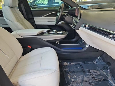 2025 Cadillac LYRIQ Sport
