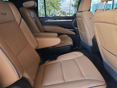 2025 Cadillac Escalade ESV Premium