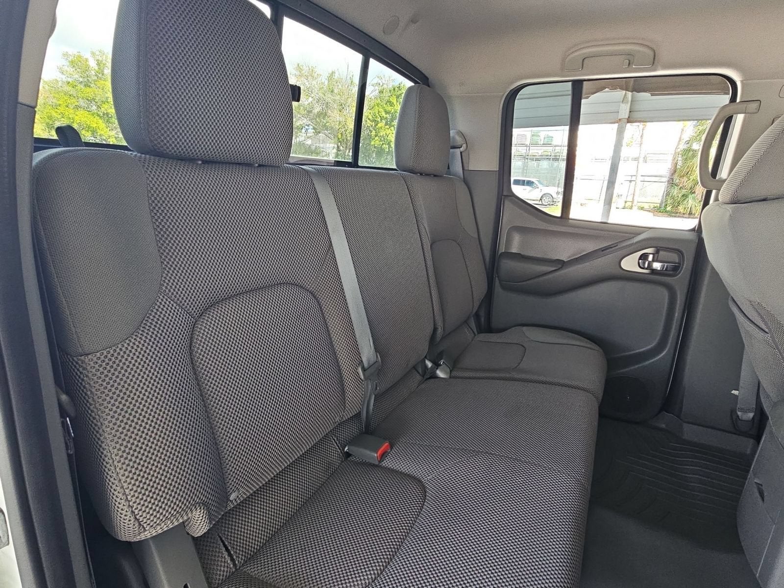 2014 Nissan Frontier SV