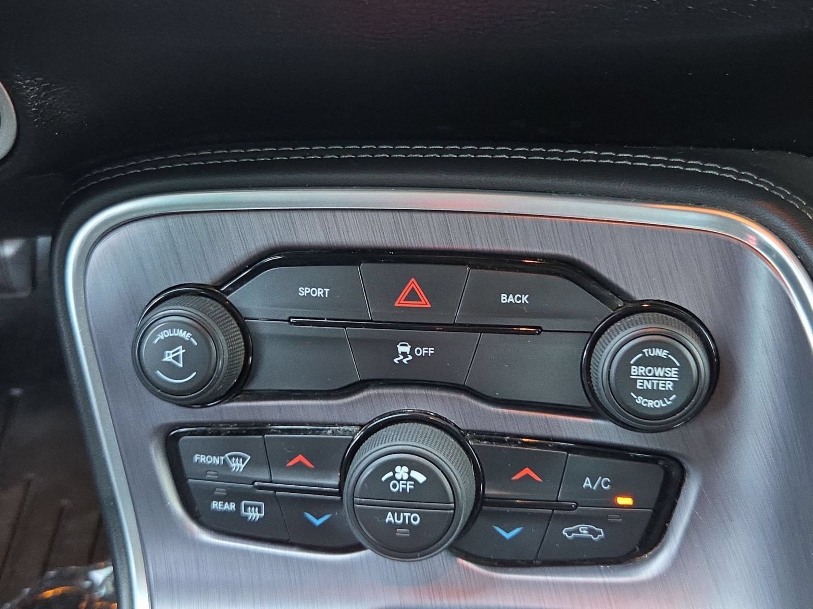 2016 Dodge Challenger SXT