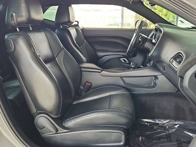 2017 Dodge Challenger SXT
