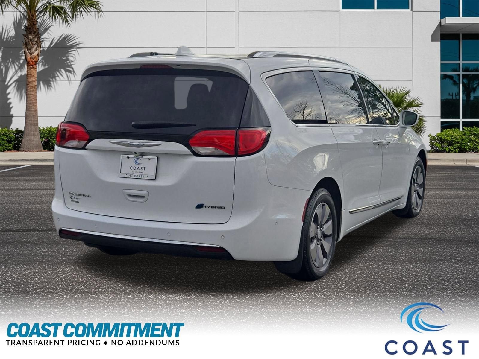 2018 Chrysler Pacifica Hybrid Limited