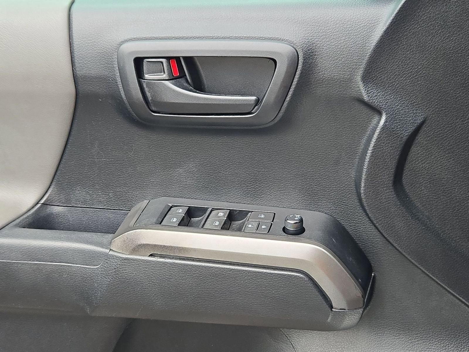 2019 Toyota Tacoma SR5 V6