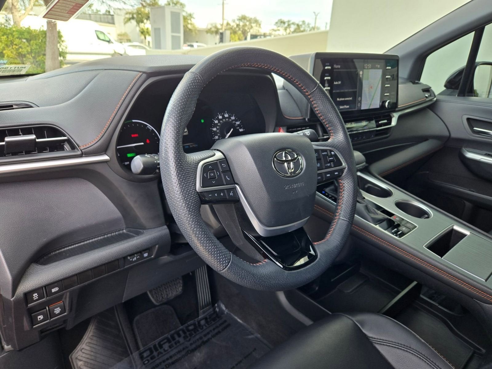 2022 Toyota Sienna XSE 7 Passenger