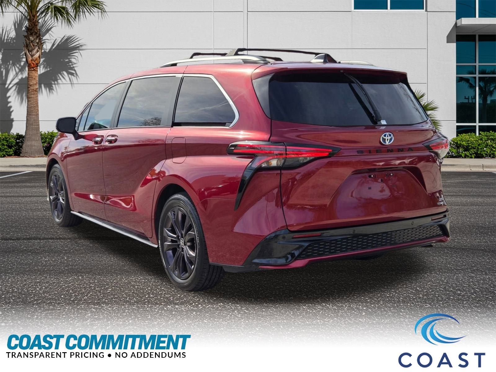 2022 Toyota Sienna XSE 7 Passenger