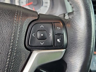 2017 Toyota Sienna SE Premium 8 Passenger