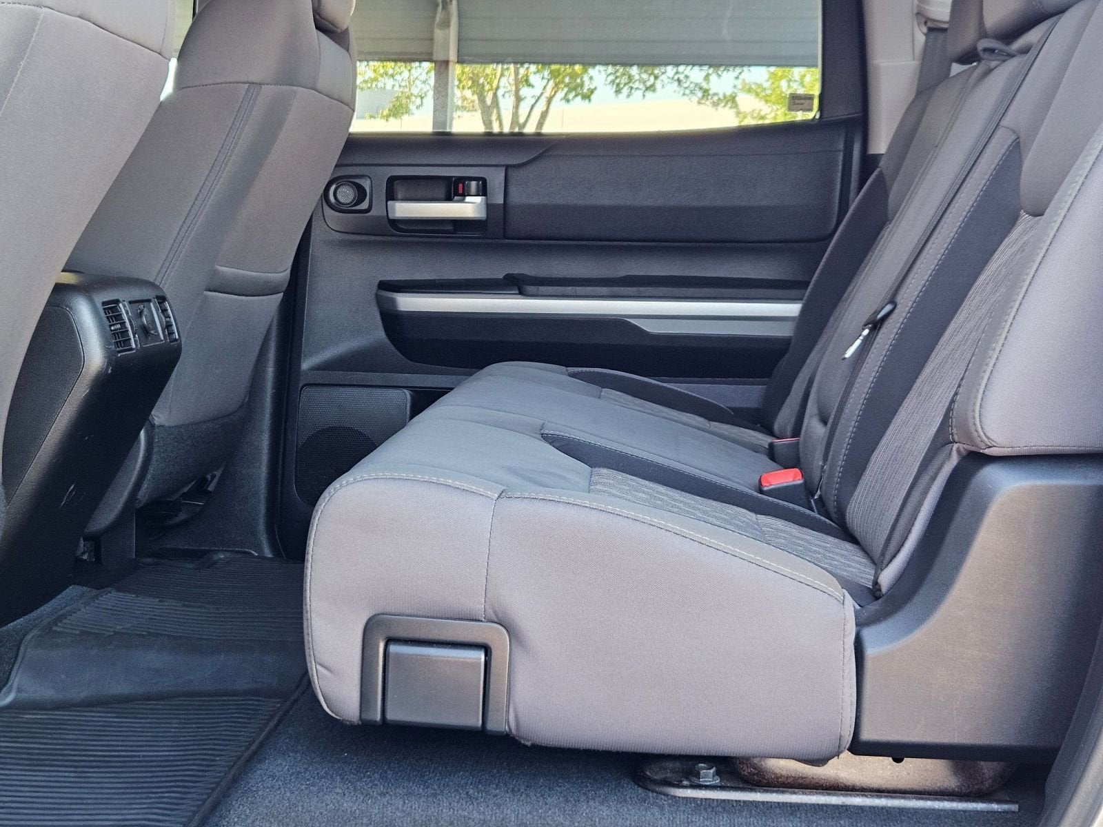 2015 Toyota Tundra SR5