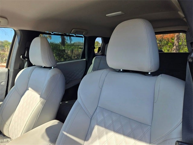 2023 Mitsubishi Outlander SEL