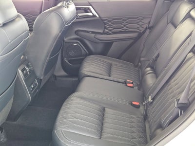 2025 Mitsubishi Outlander SEL