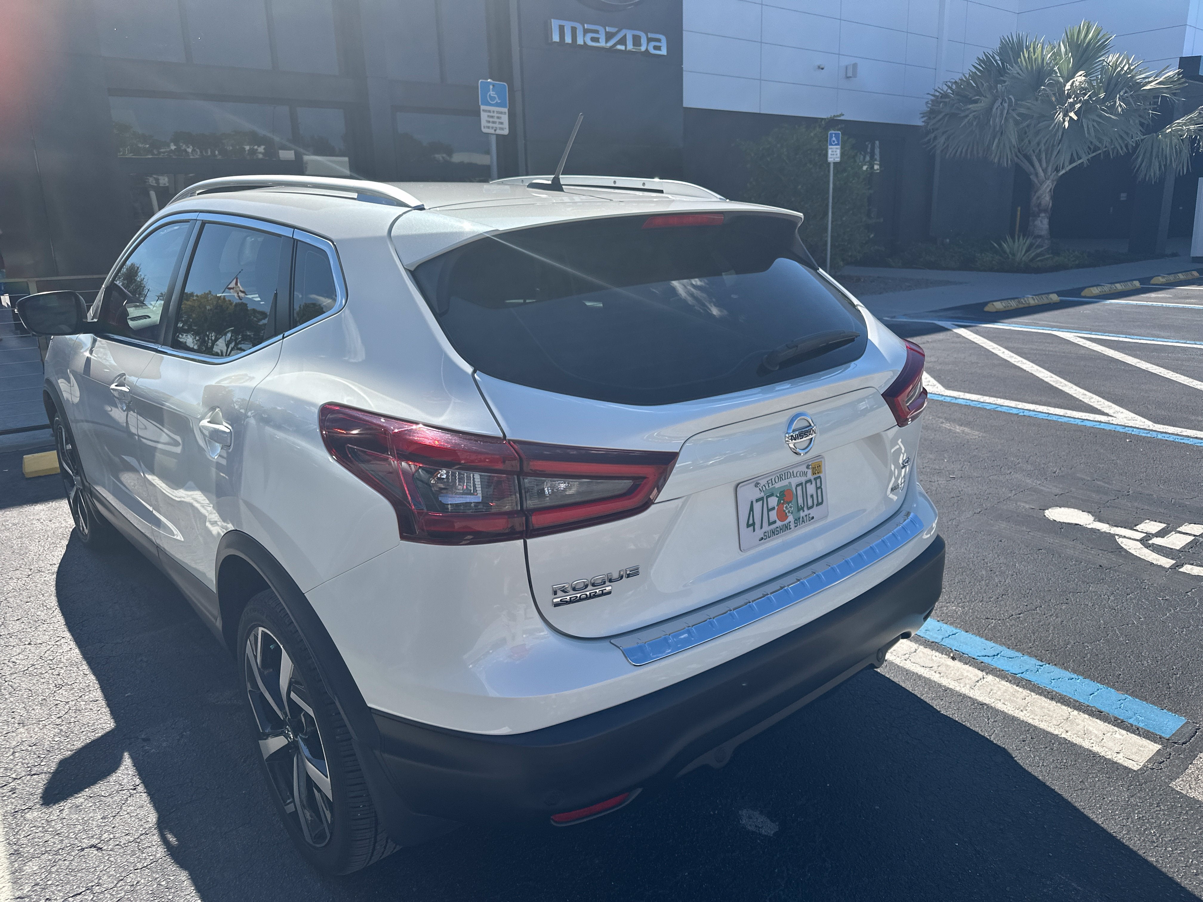 2022 Nissan Rogue Sport SL