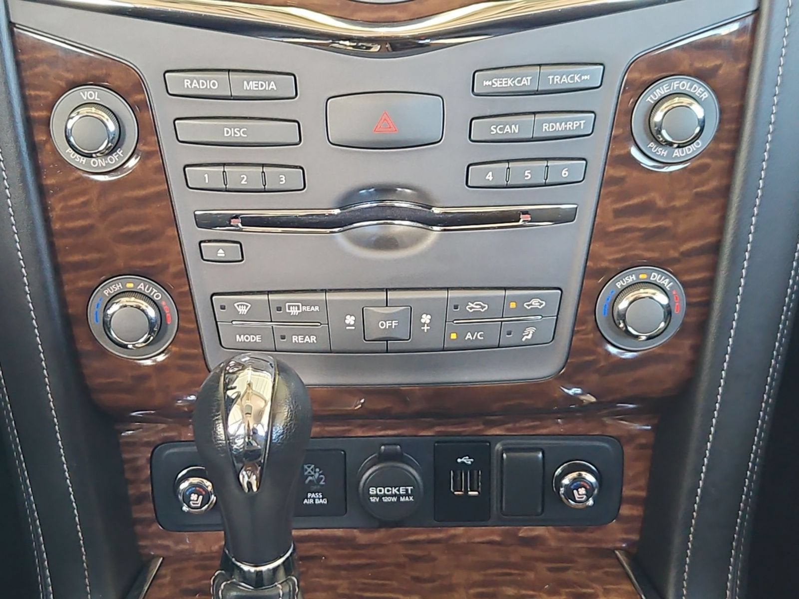 2020 Nissan Armada Platinum