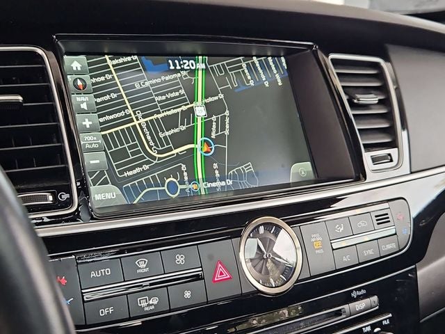 2017 Kia K900 Premium