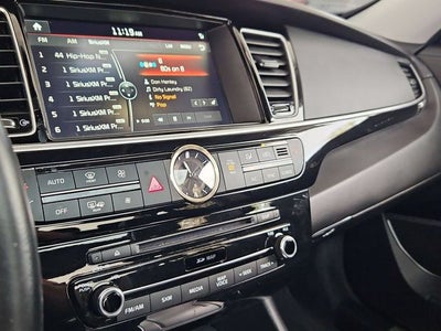 2017 Kia K900 Premium