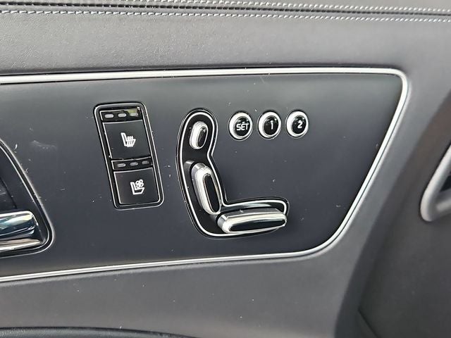 2017 Kia K900 Premium