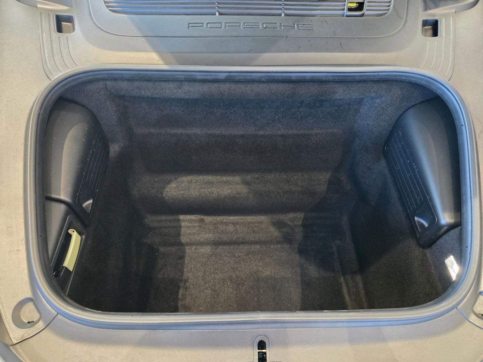 2025 Porsche 718 Cayman Base