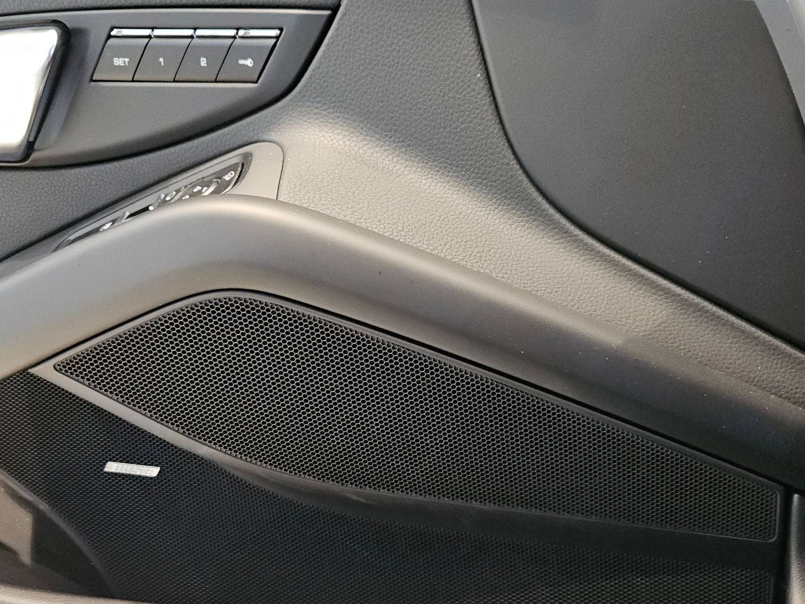 2025 Porsche 718 Cayman Base