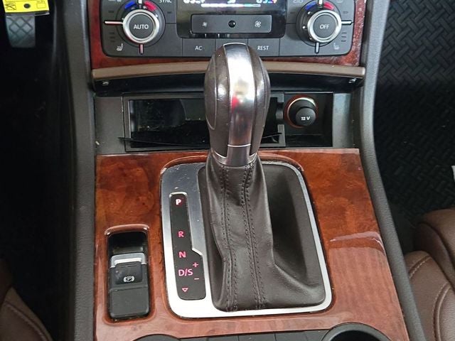 2013 Volkswagen Touareg VR6 FSI Lux