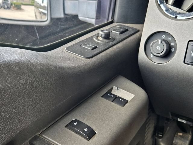 2011 Ford Super Duty F-250 SRW XL