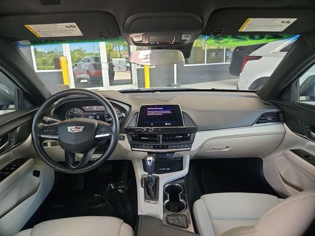 2023 Cadillac CT4 Luxury