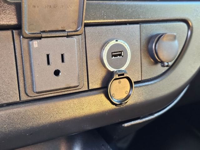 2021 Chevrolet Express Passenger 3500 LS