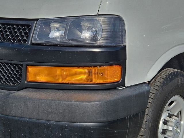 2021 Chevrolet Express Passenger 3500 LS