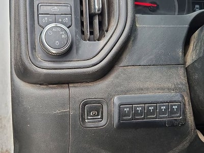 2021 GMC Sierra 3500 HD Chassis Cab 4WD CREW 177