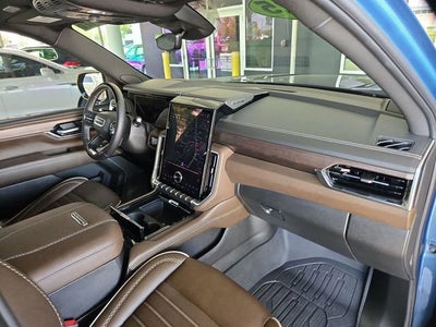 2025 GMC Yukon Denali Ultimate