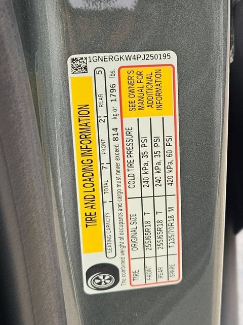 2023 Chevrolet Traverse LT Cloth