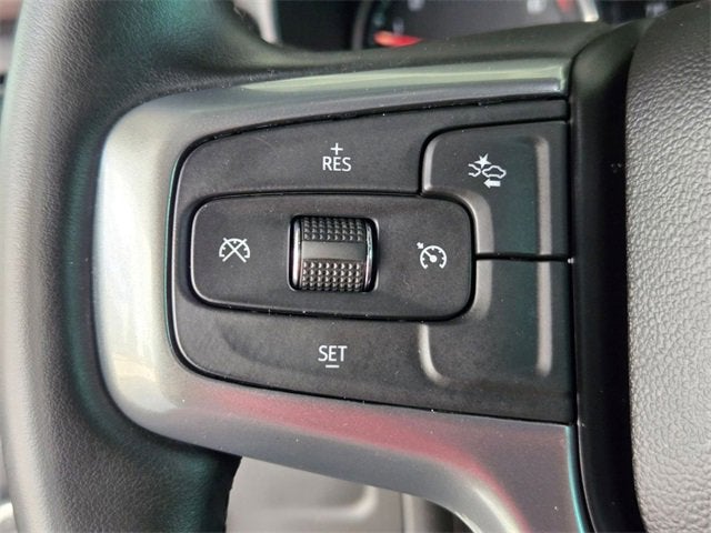 2024 Chevrolet Suburban LS