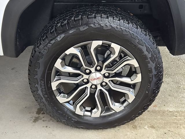 2025 GMC Canyon Denali