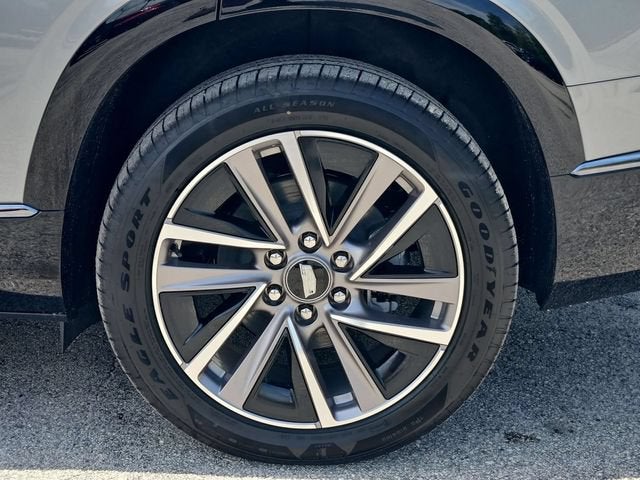 2027 Cadillac VISTIQ Sport