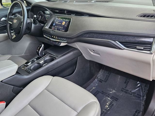2023 Cadillac XT4 Premium Luxury