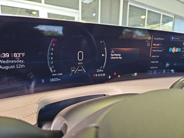 2025 Cadillac XT4 Premium Luxury
