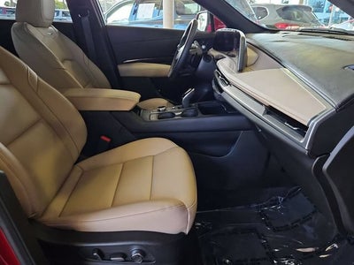 2025 Cadillac XT4 Premium Luxury