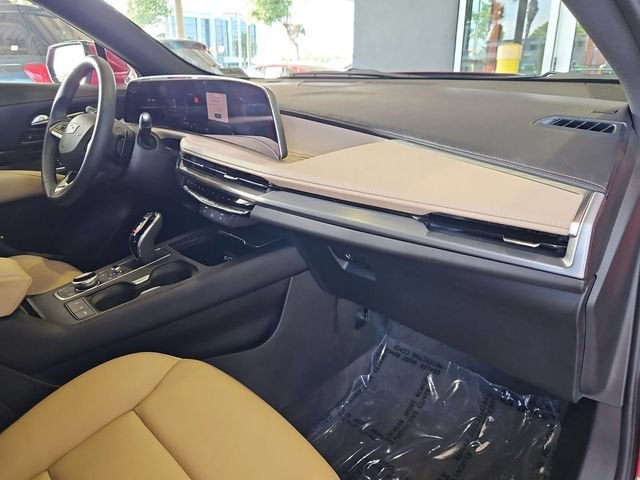 2025 Cadillac XT4 Premium Luxury