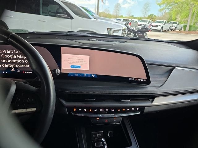 2024 Cadillac XT4 Premium Luxury