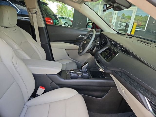 2021 Cadillac XT4 FWD Premium Luxury