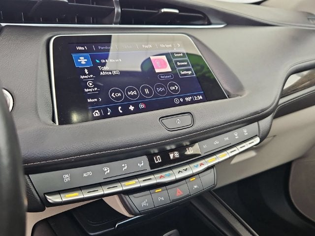 2022 Cadillac XT4 FWD Premium Luxury