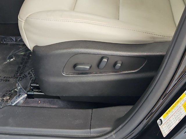 2022 Cadillac XT4 FWD Premium Luxury